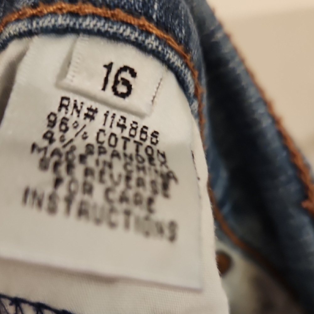 Blue Straight Leg Jeans with Subtle Fading ALL CLOTHING 4 FOR 15!!!! - Picture 6 of 6